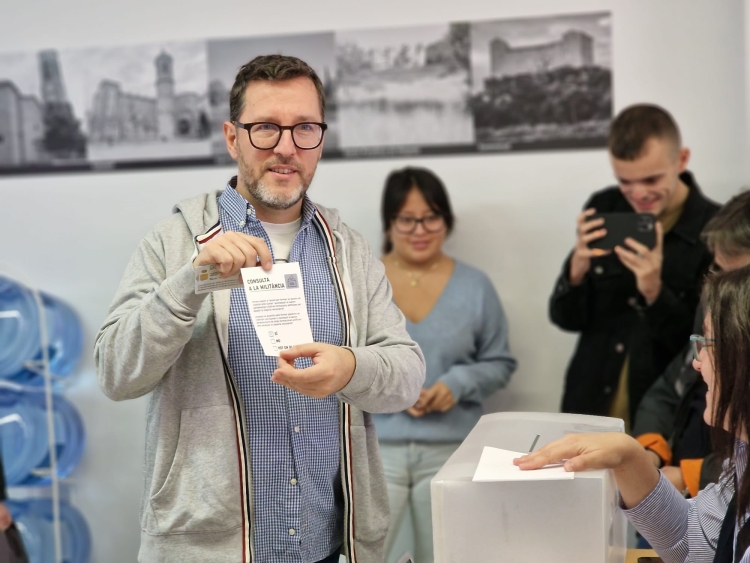 Paco Aranda votant | PSC