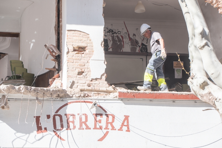 Moment de l'enderrocament de l'Obrera | Roger Benet