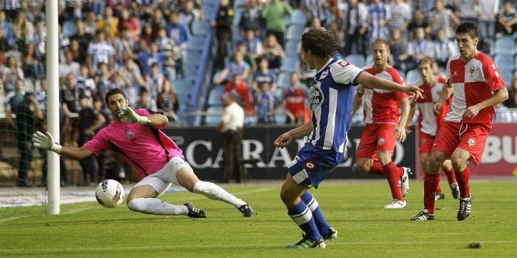 Guardado bat De Navas en la penúltima visita arlequinada a Riazor | MARCA