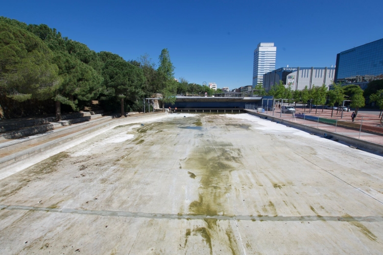 El llac del Parc Catalunya, buit