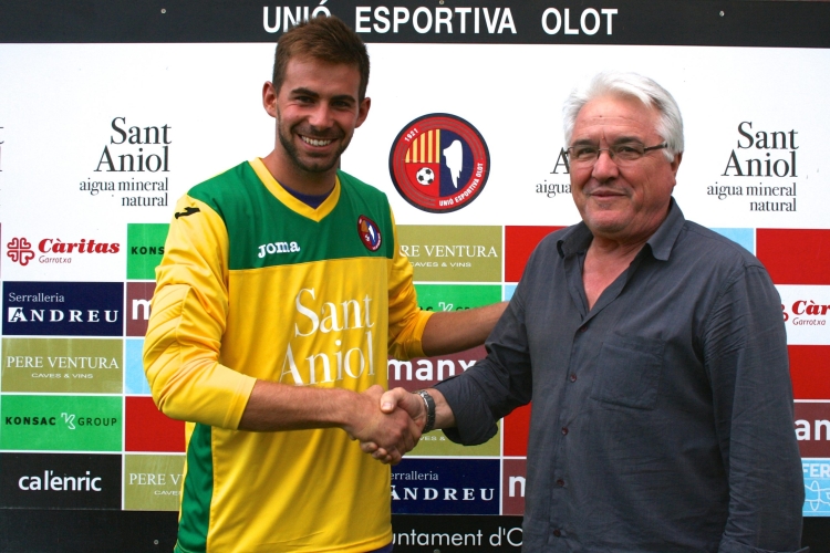 Presentació de Gianni com a nou porter de l'Olot el 2014 | UEO
