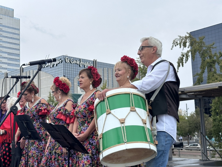 Participants de la festa organitzada per la FECUS