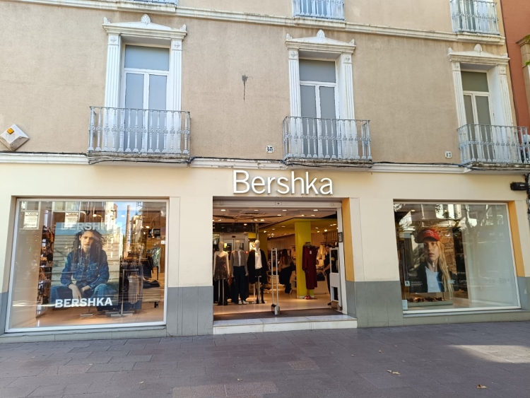 Actualment, la botiga Bershka és a La Rambla, 53