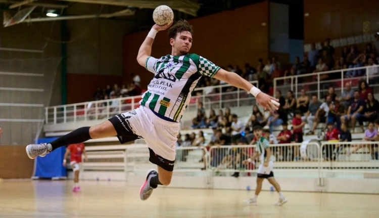 Guillem Correro a un partit a principi de temporada | Foto: Èric Altimis