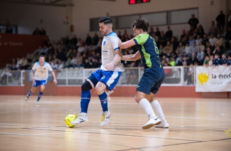 Derbi Club - Pia