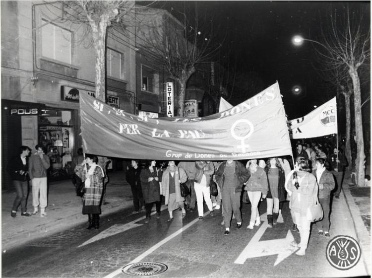 La manifestació contra l'OTAN al 1986 | Arxiu Imagina