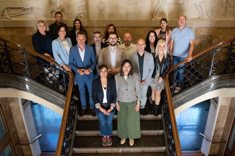 Núria Parlon amb el govern de Sabadell i representants d'ERC i Sabadell En Comú Podem