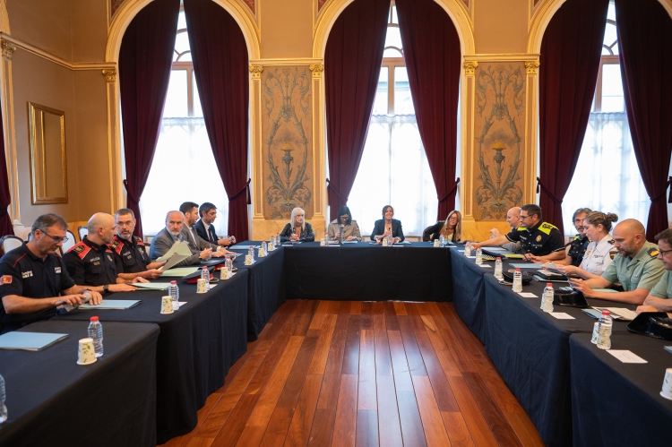 La Junta de Seguretat Local presidida per Núria Parlon