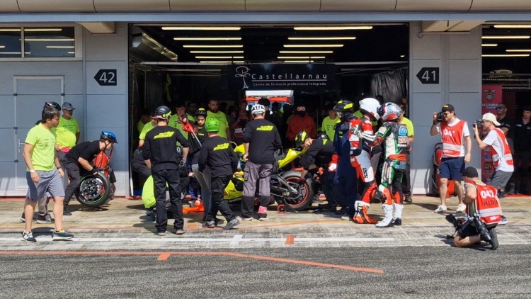 Canvi de pilot en el box del conjunt sabadellenc | IES Castellarnau