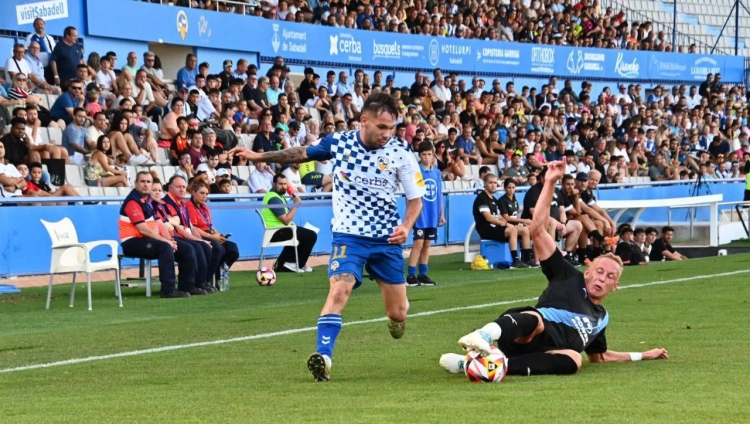 Astals amb Obolskiy en l'amistós Sabadell-Ibiza de fa dos estius | CES