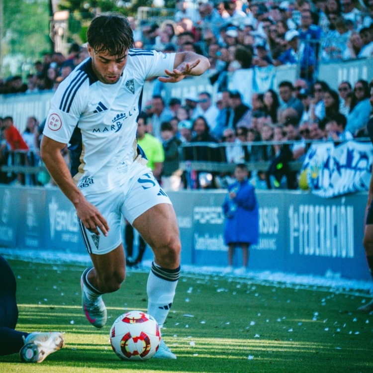 Genar en un partit enguany al Dama de Noche | Proneo Sports