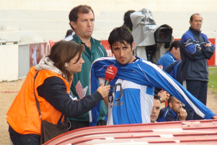 El migcampista andalús entrevistat per RàdioSabadell en un partit de la 2008/09 | El Saballut