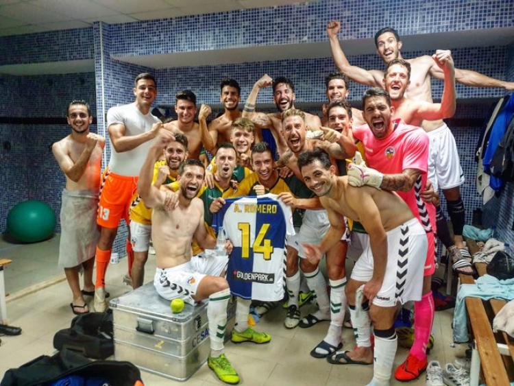 Celebració al vestidor | CES