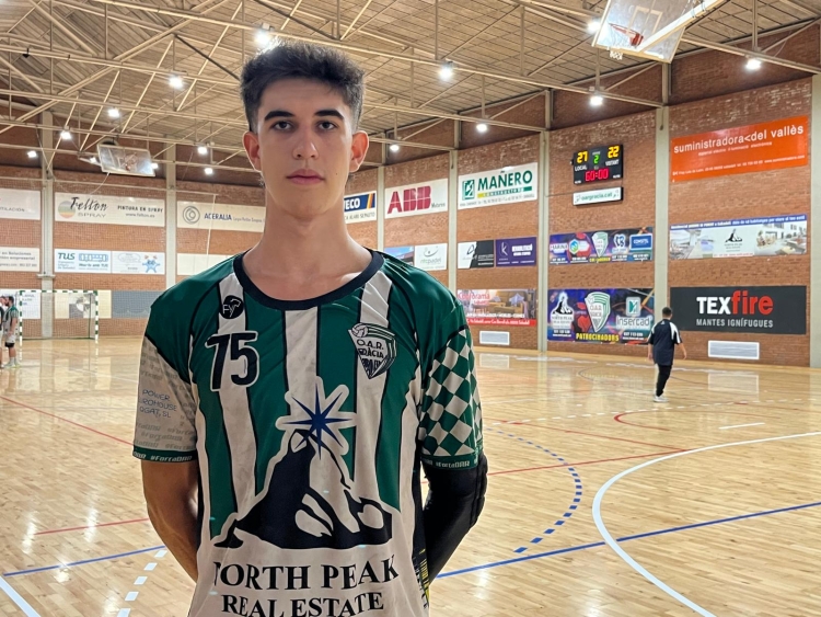 Dante Companys, de 18 anys i 2,02 d'alçada, ha passat del juvenil al primer equip | Adrián Arroyo