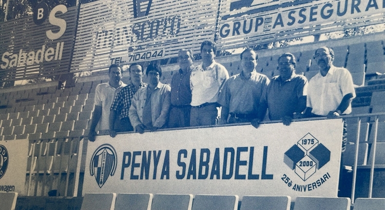 Junta de la penya durant el 25è aniversari | Penya Sabadell