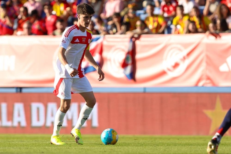 L'exarlequinat Pau Víctor en l'últim partit de Catalunya jugat al Johan Cruyff | FCF