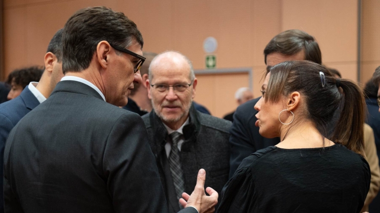 Salvador Illa i Marta Farrés conversant després de l'acte | Roger Benet (RàdioSabadell)