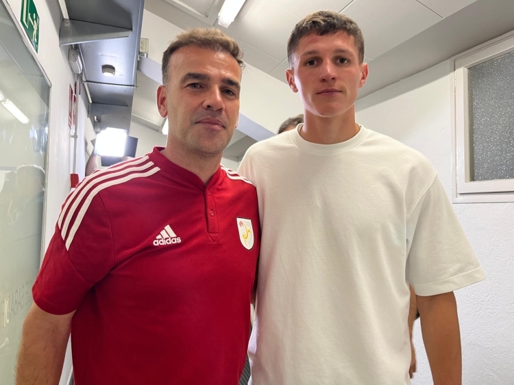 'Putxi' i Altimira a la Nova Creu Alta després del Catalunya-Panamà | Adrián Arroyo