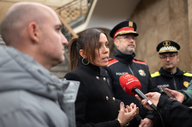 Marta Farrés durant la roda de premsa