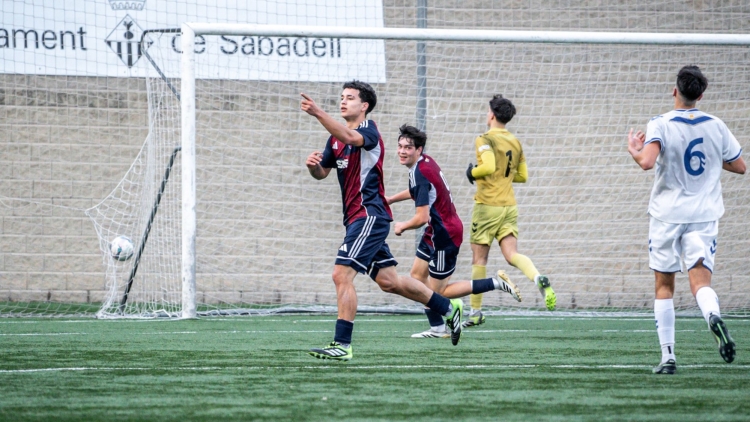 Contundent triomf blaugrana en el duel entre graciencs | FotoBall.BCN (Mercantil)