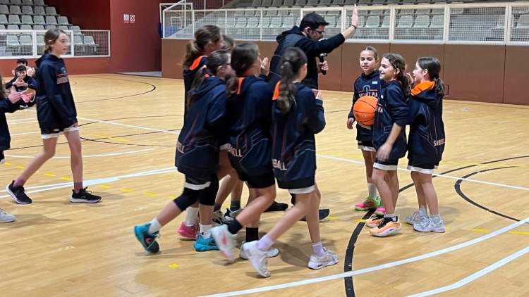 El Bàsquet Pia frega la paritat en els seus equips de base | Adrián Arroyo