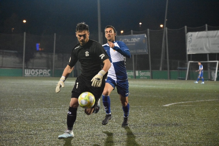 En l'última desfeta allà, Manu Lanza i Ramón Juan, el porter del darrer rival en lliga | Críspulo Díaz