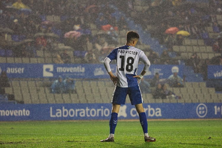 2134 persones: la pluja, de nou, protagonista de la pitjor contra el Real Unión de David Movilla | CES