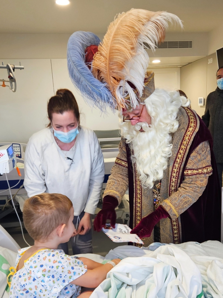 L'Ambaixador recollint la carta d'un infant | Taulí 