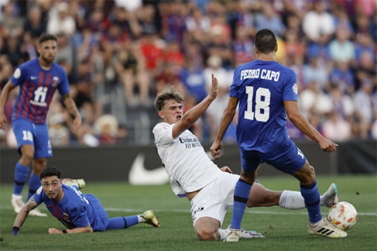 Pedro Capó va ascendir amb l'Eldense a la pròrroga contra el Castilla | Marca