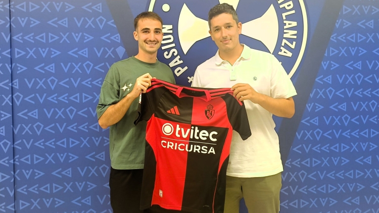 Eneko Aguilar el dia de la seva presentació a Ponferrada | El Bierzo Digital