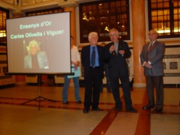 Ensenya d'or de la FEEC rebuda l'any 2007 | FEEC