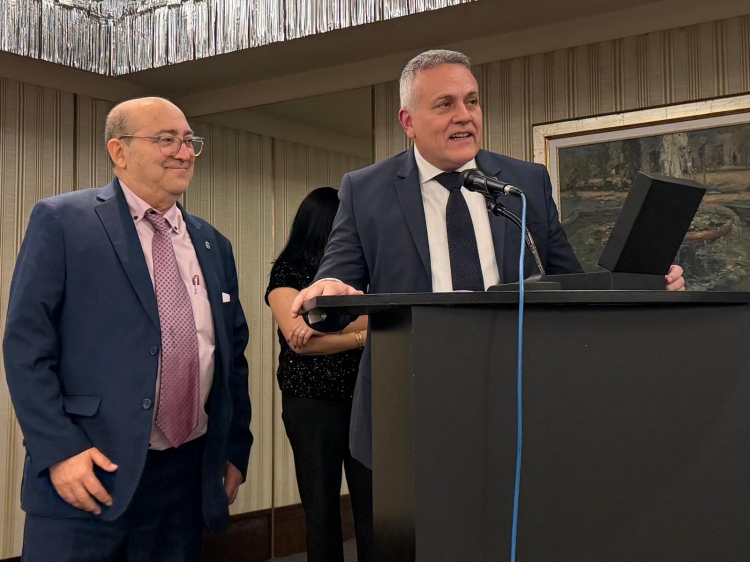 Eugenio Díaz d'Smatsa després de rebre el reconeixement 