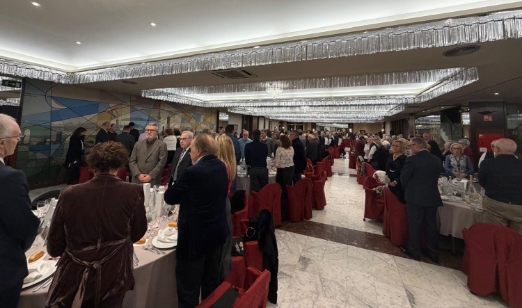 Un minut de silenci ha obert el sopar dels Ballesteros amb prop de 300 persones