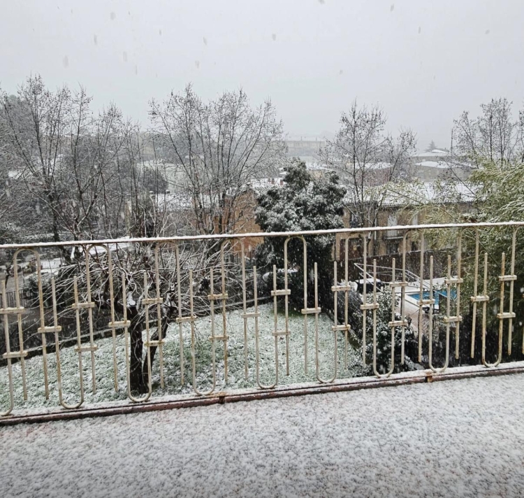 La nevada arrelant amb força a Sant Llorenç Savall | Dídac Pérez