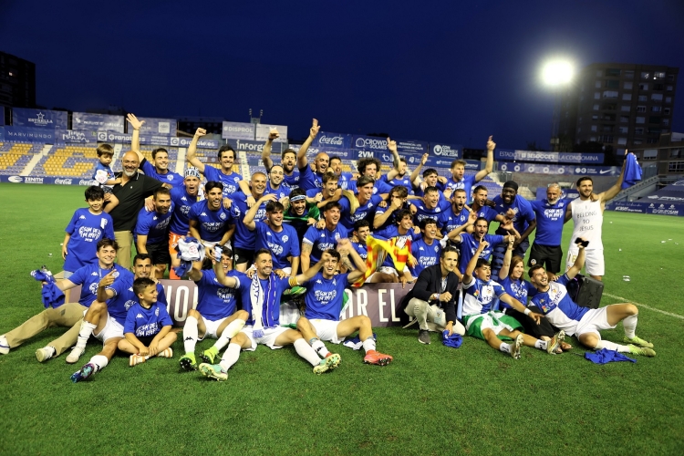 Celebració a La Condomina després d'ascendir a Primera RFEF | Roger Benet