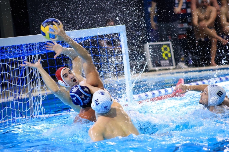 Bon partit d'Edu Lorrio sota pals | Víctor Castillo (CNS)