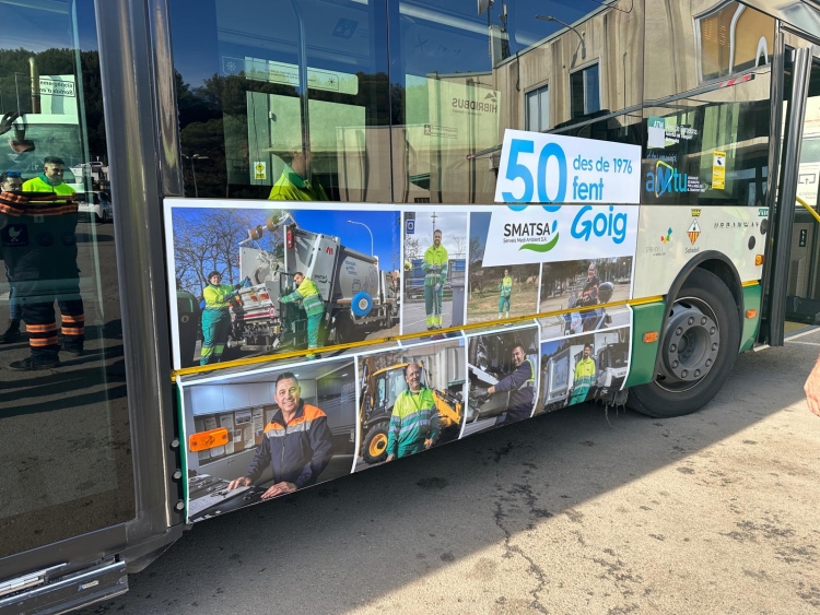 Una imatge de l'autobús de SMATSA