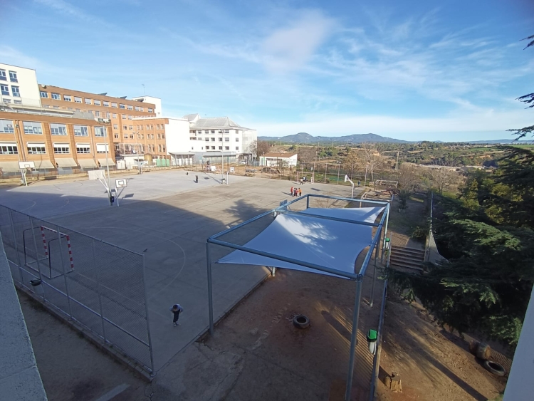 El pati de l'Escola Samuntada