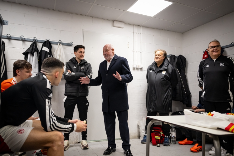 Roca, amb el sabadellenc Joan Soteras, divendres a l'Olímpic de Terrassa | FCF