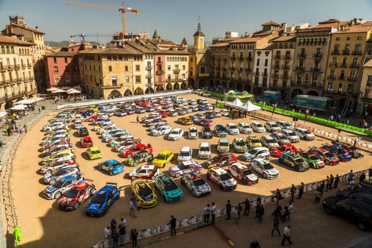 La sortida del ral·li va ser divendres a la Plaça Major de Vic | MCS