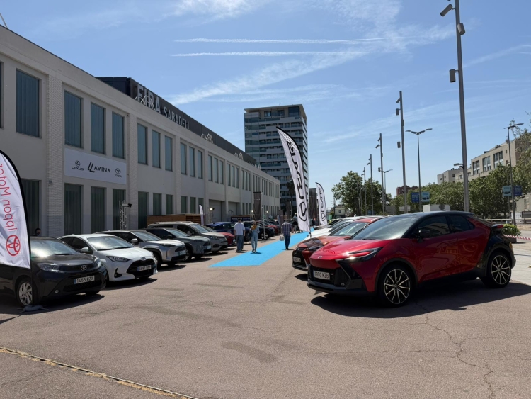Vehicles a l'exterior de Fira Sabadell 