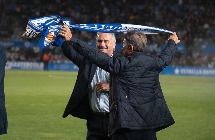 Lino i Palanca, bufandes al vent al descans del Sabadell-Antequera | Roger Benet