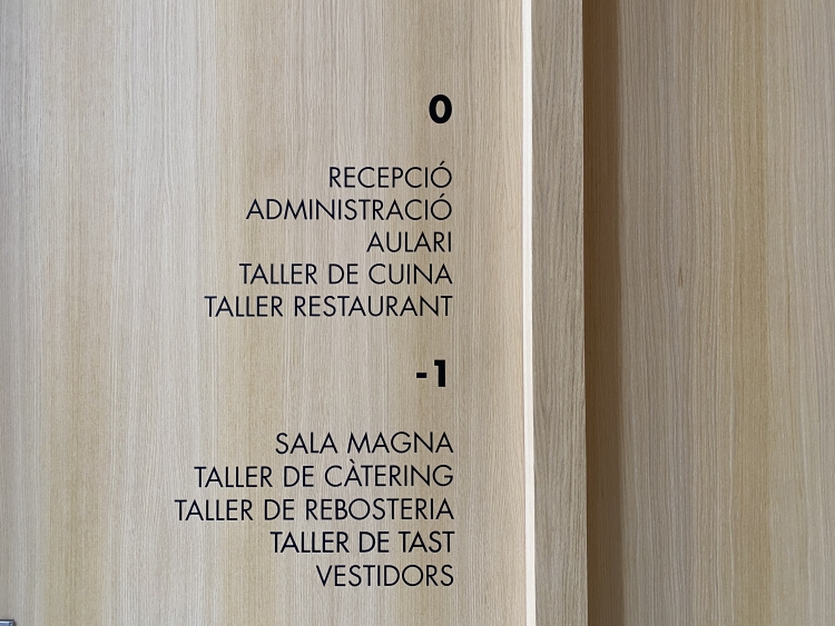 espais