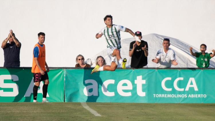 Gol d'Iban Ribeiro en el Juventud Torremolinos-Sabadell | Roger Benet