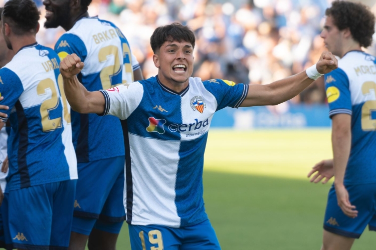 Miguelete celebrant el seu gol contra l'UCAM al 'play-off' | Roger Benet