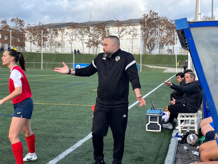 El tècnic dirigint enguany un Sabadell-Lloreda a Olímpia | Adrián Arroyo