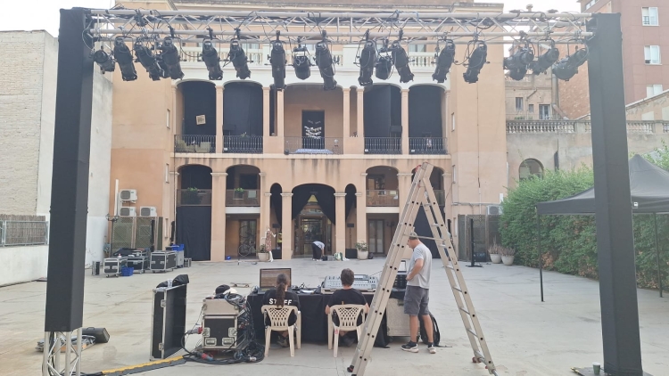 Els balcons del Casal Pere Quart 