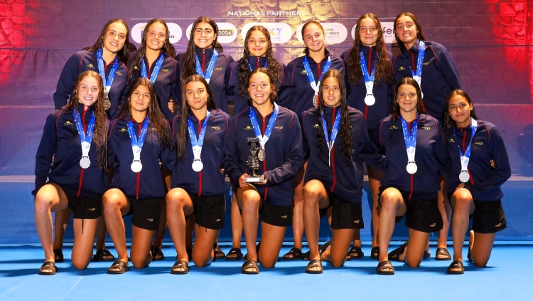 La selecció juvenil al podi del campionat del món | RFEN