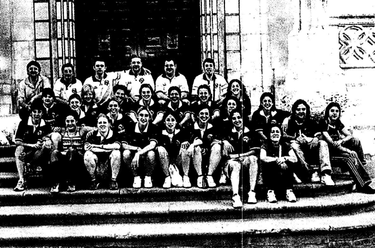 El Sabadell femení a les escales de la catedral de Burgos | DS (CES Història)
