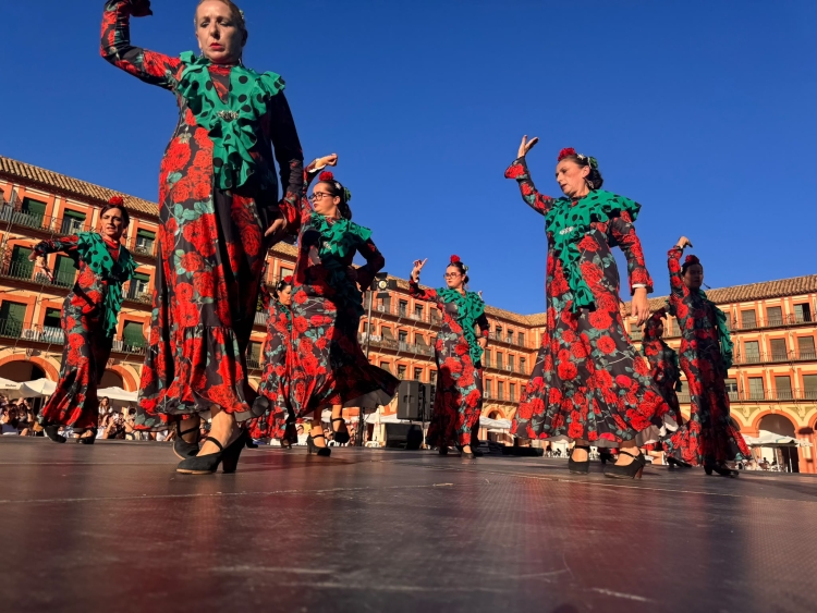 Balls a la plaça de Còrdova